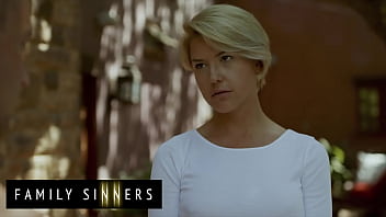 Hot Blonde Milf (Kit Mercer) Blows Fucks Her Step Son Van Wylde - Family Sinners free video