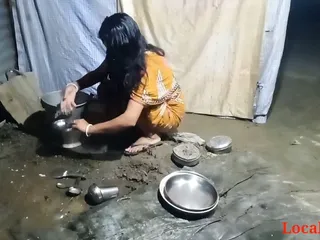 Indian Localsex31 Bhabhi Bartan Saaf Kar Rhi Thi Dever Ne Ghodi Bnaya
