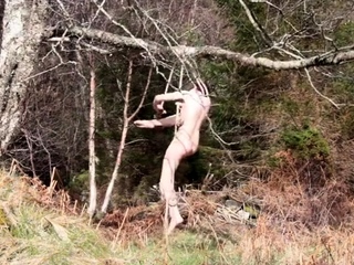 Naked Self-Bondage In The Woods Gone Wrong free video