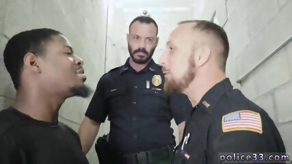Police Gay Dick Blowjob Fucking The White Officer With Some Chocolate Dick